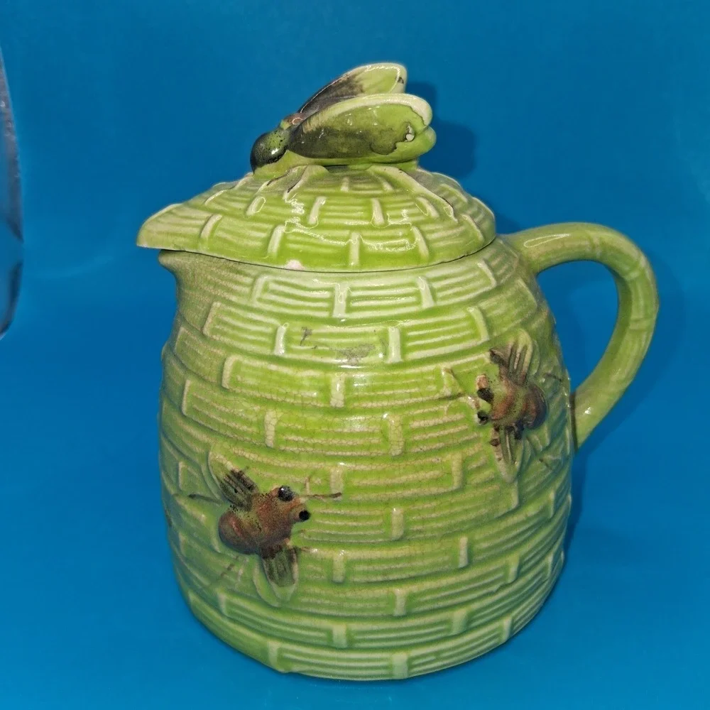 Vintage Green 3D Bee Creamer/Honey Pot Cottagecore Collectible Ceramic EUC